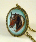 pendant-necklace-for-women-horse-large