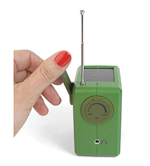emergency hand crank radio